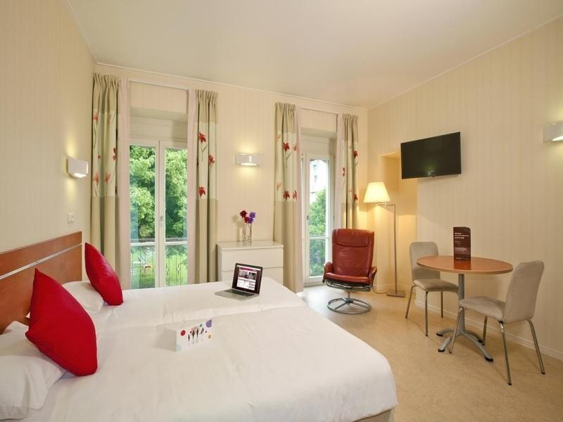 Garden & City Luxeuil Ex Le Metropole Et Les Thermes Zimmer foto